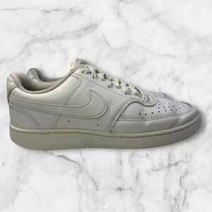 Women’s Nike Court Vision Low size 8